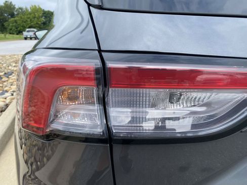 Used 2022 Ford Escape S FWD image 11