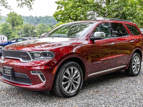 Used 2021 Dodge Durango Citadel image 3