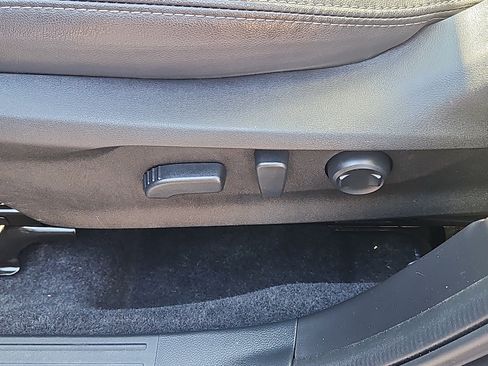 Certified 2023 Subaru Forester Limited AWD/4WD image 16