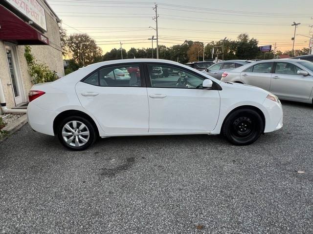 Used 2016 Toyota Corolla LE FWD image 8