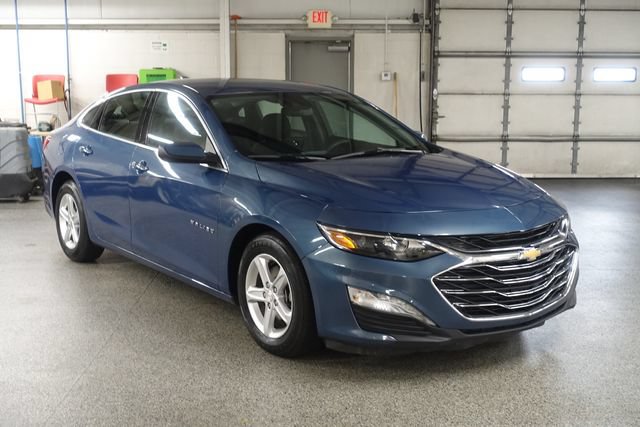 Used 2024 Chevrolet Malibu LT FWD image 1