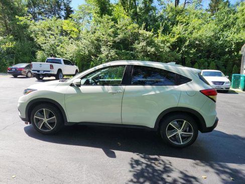 Used 2021 Honda HR-V EX-L image 5