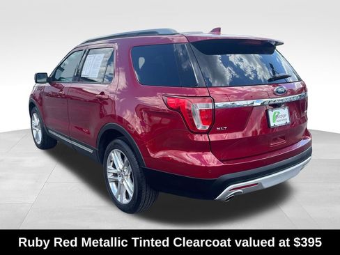 Used 2017 Ford Explorer XLT w/ Equipment Group 202A AWD/4WD image 6