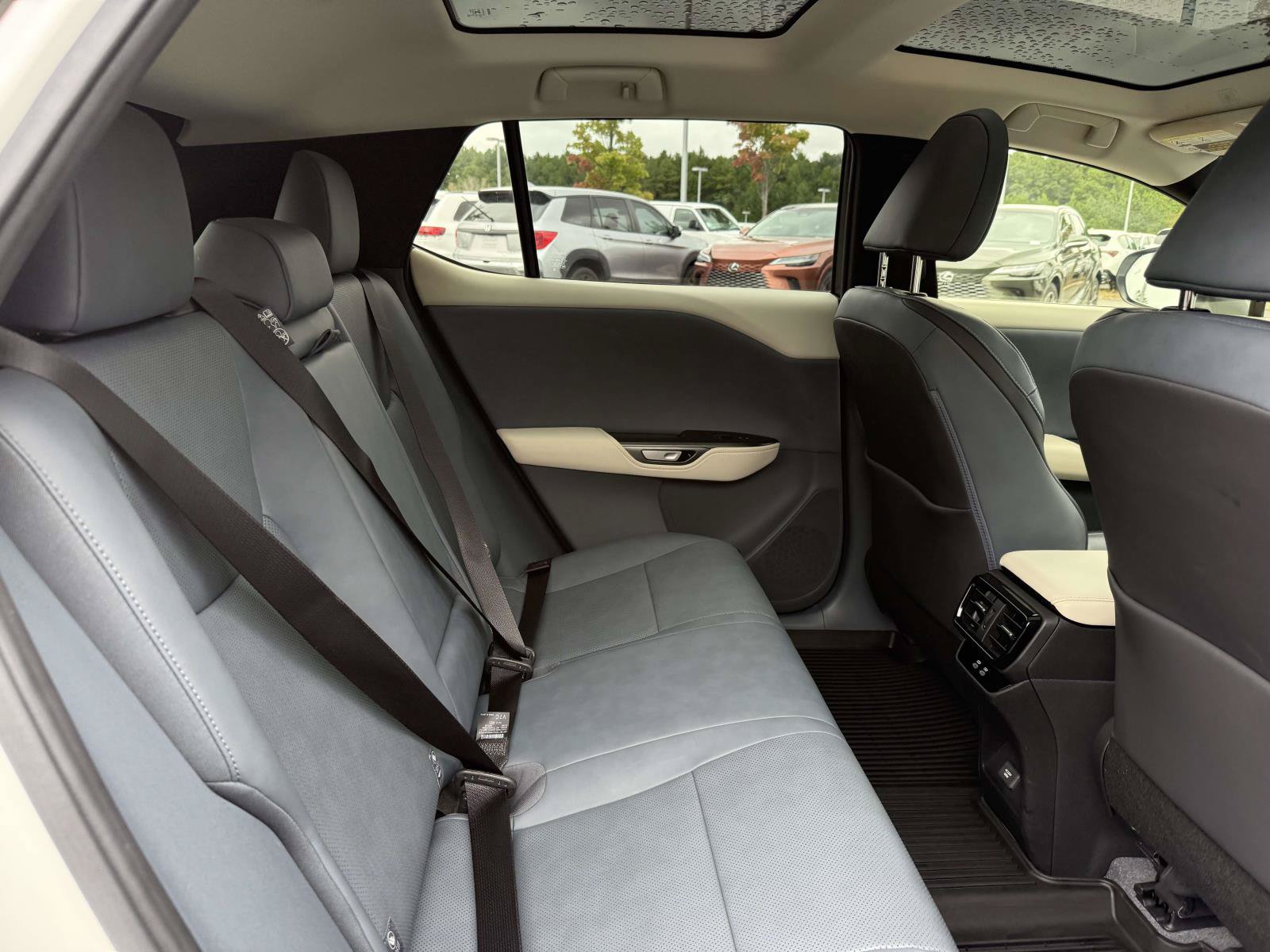 Used 2023 Lexus RZ 450e Premium w/ Technology Package AWD/4WD image 15
