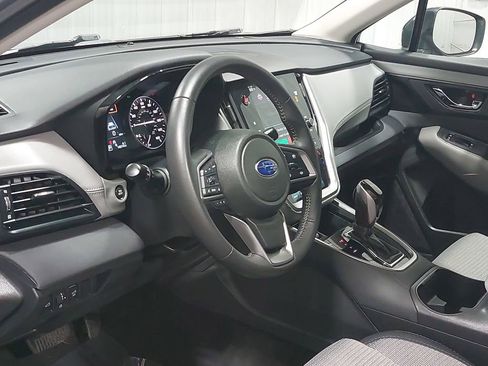 Used 2025 Subaru Outback Premium image 16