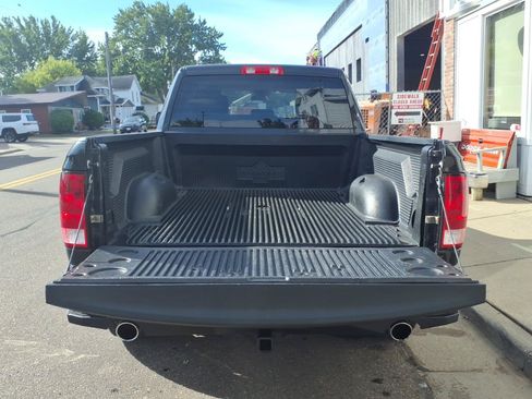 Used 2017 RAM 1500 Express AWD/4WD image 20