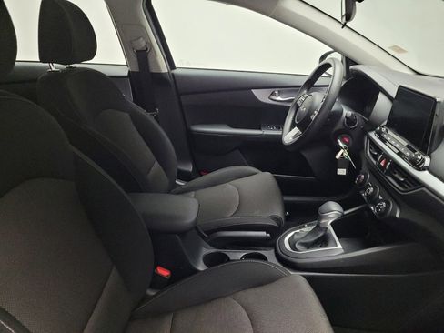 Used 2024 Kia Forte LX image 21