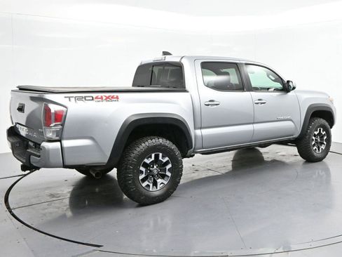 Used 2022 Toyota Tacoma TRD Off-Road w/ Technology Package AWD/4WD image 7