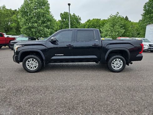 Used 2023 Toyota Tundra SR5 w/ SR5 Premium Package AWD/4WD image 4