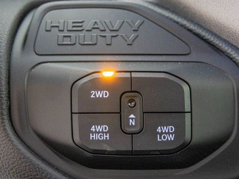 New 2026 RAM 3500 Laramie AWD/4WD image 29