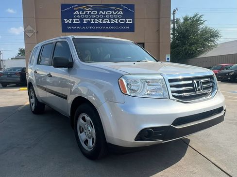 Used 2015 Honda Pilot LX image 2