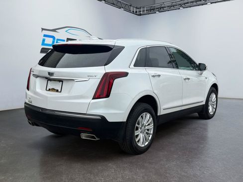 Used 2022 Cadillac XT5 Luxury w/ LPO, Floor Liner Package AWD/4WD image 3