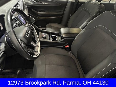 Used 2022 Jeep Grand Cherokee L Laredo w/ Luxury Tech Group I AWD/4WD image 10