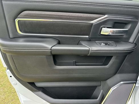 New 2026 RAM 2500 Laramie AWD/4WD image 28