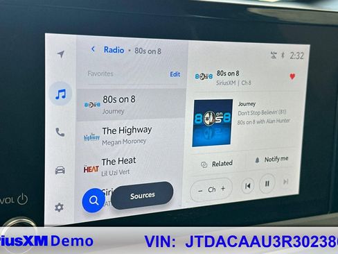 Used 2024 Toyota Prius LE image 29