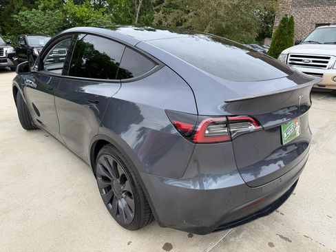 Used 2021 Tesla Model Y Performance AWD/4WD image 7
