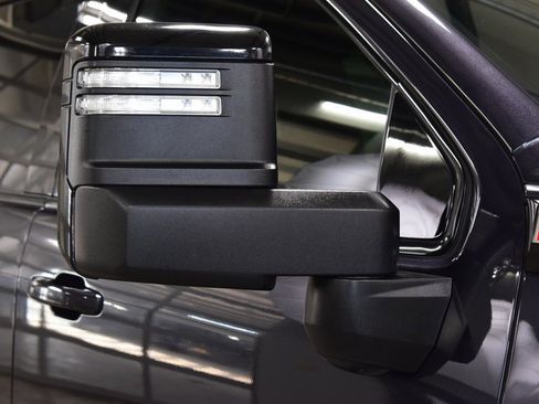 Used 2024 GMC Sierra 2500 AT4 w/ AT4 Premium Plus Package image 17