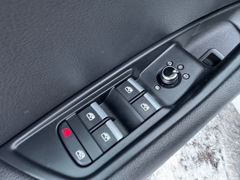 Used 2017 Audi A4 2.0T Premium image 20