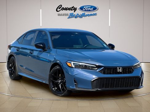 Used 2025 Honda Civic Sport image 1