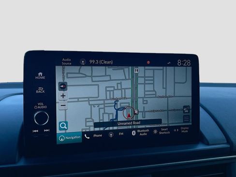 Used 2025 Honda Pilot Touring image 13