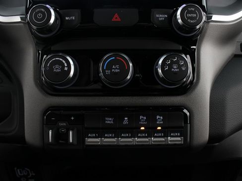New 2026 RAM 2500 Big Horn w/ Night Edition AWD/4WD image 6