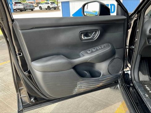 New 2026 Honda HR-V LX image 10