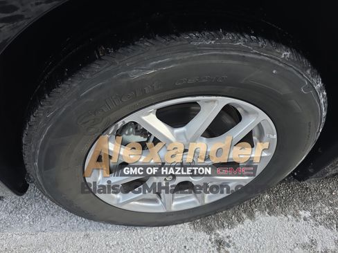 Used 2024 Chrysler Pacifica Touring-L image 13