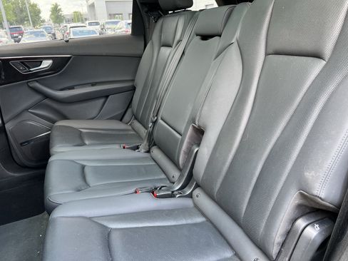 Used 2020 Audi Q7 3.0T Prestige w/ Prestige Package AWD/4WD image 33