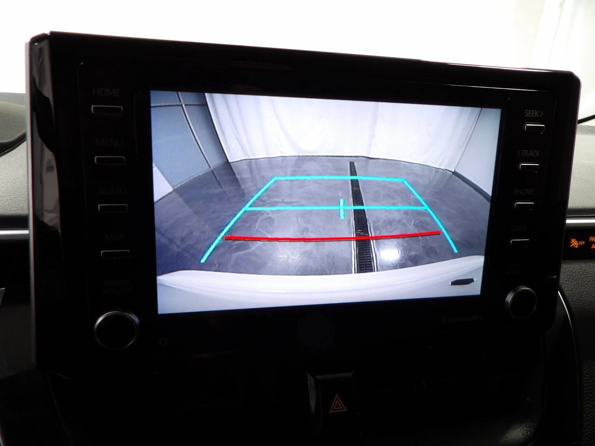 Used 2021 Toyota Corolla LE FWD image 16