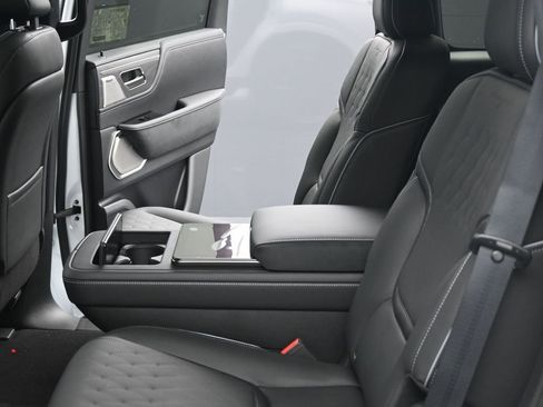 New 2026 INFINITI QX80 Autograph AWD/4WD image 22