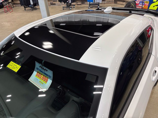 Used 2021 Chevrolet Camaro ZL1 RWD image 17