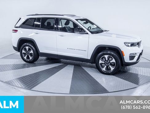 Used 2024 Jeep Grand Cherokee Limited 4xe AWD/4WD image 13
