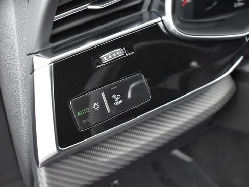 New 2026 Audi RS Q8 performance AWD/4WD image 8