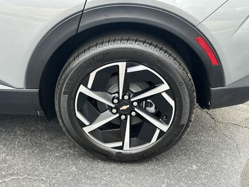 New 2026 Chevrolet Equinox EV LT image 22