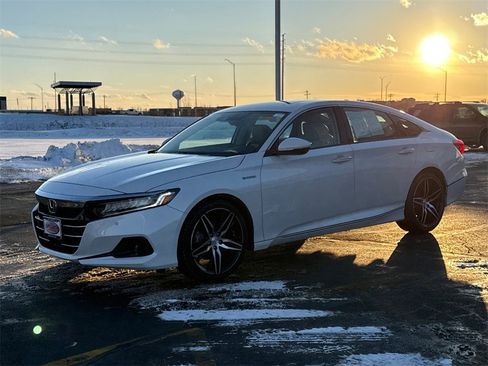 Certified 2021 Honda Accord Touring image 4