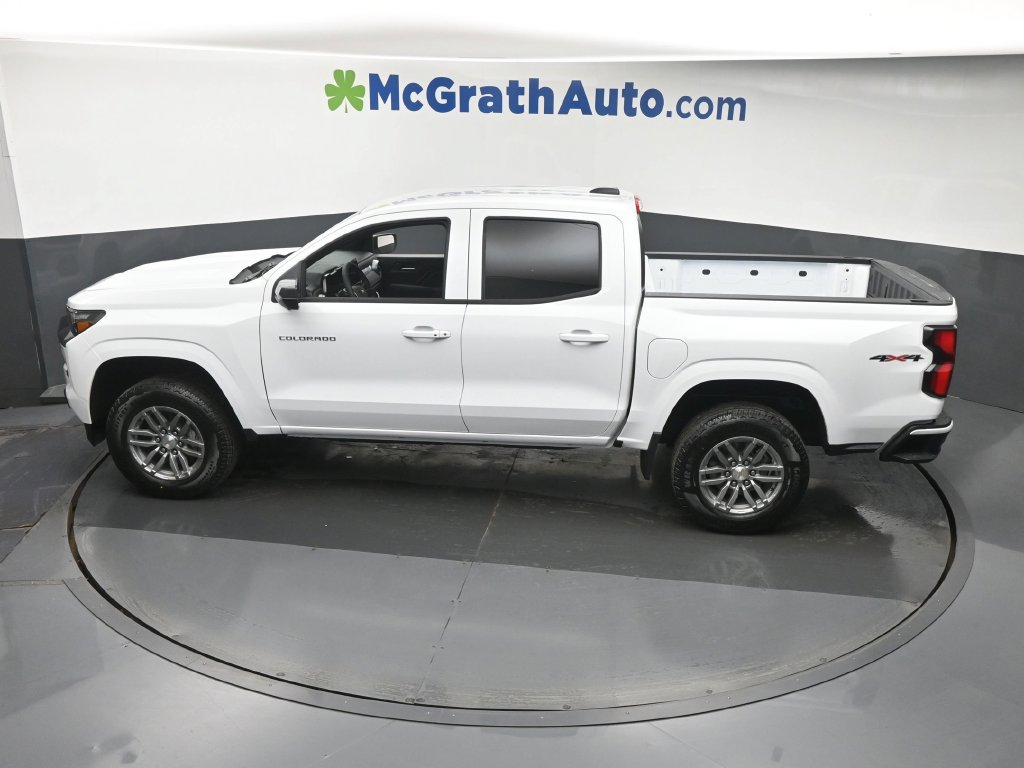 New 2026 Chevrolet Colorado LT w/ LT Convenience Package AWD/4WD image 25