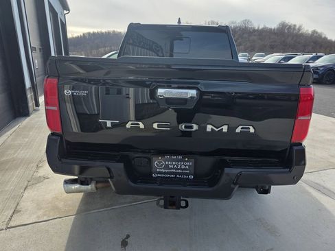 Used 2024 Toyota Tacoma Limited w/ Limited Package (LT) image 6