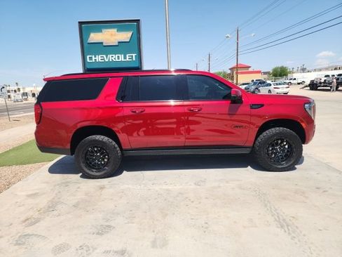 Certified 2024 GMC Yukon XL AT4 w/ Technology Package AWD/4WD image 3