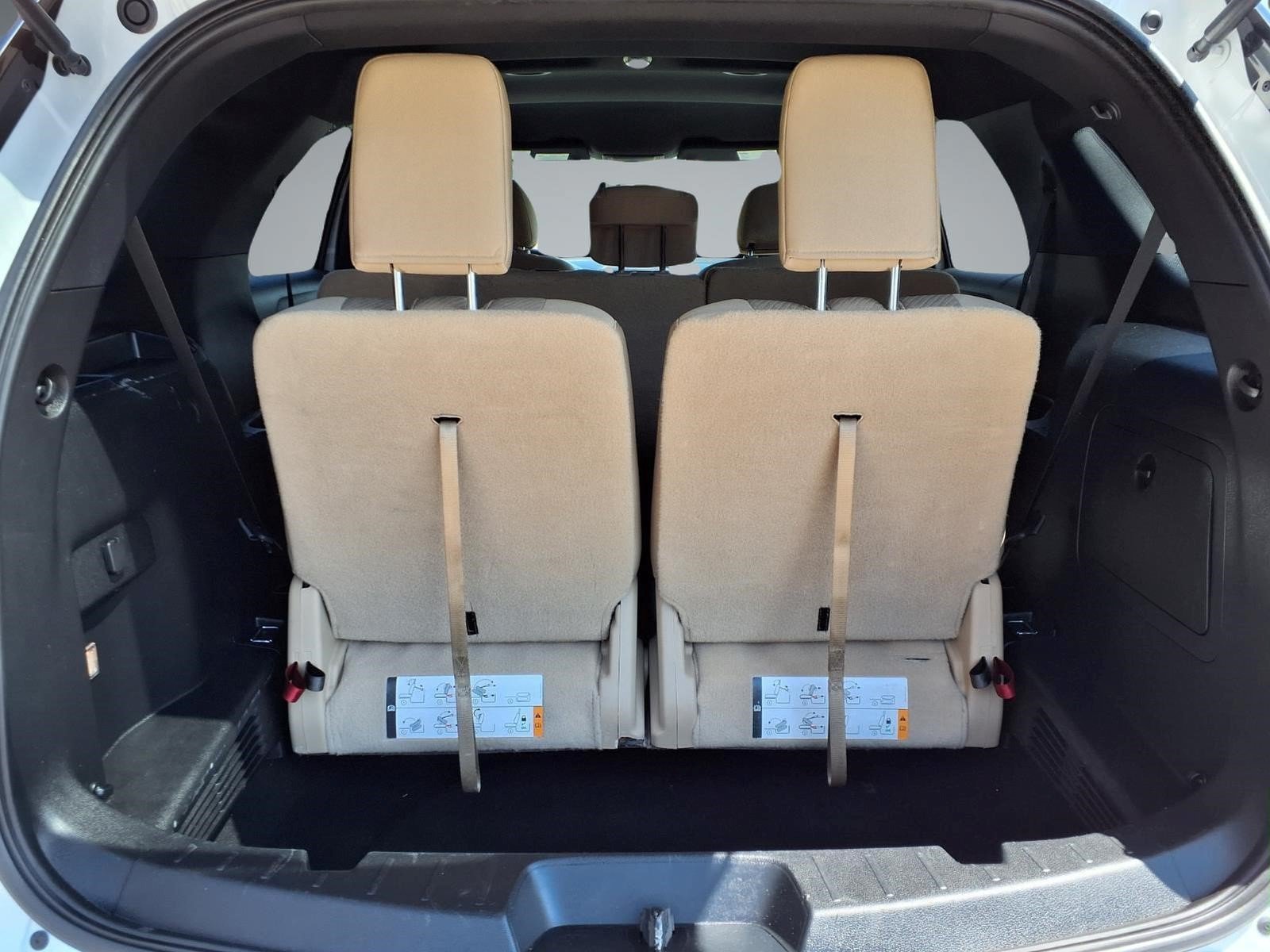Used 2017 Ford Explorer FWD image 13