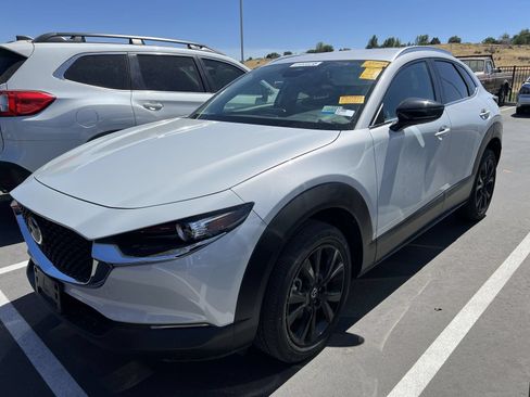 Used 2025 MAZDA CX-30 AWD 2.5 S w/ Select Sport Pkg image 2