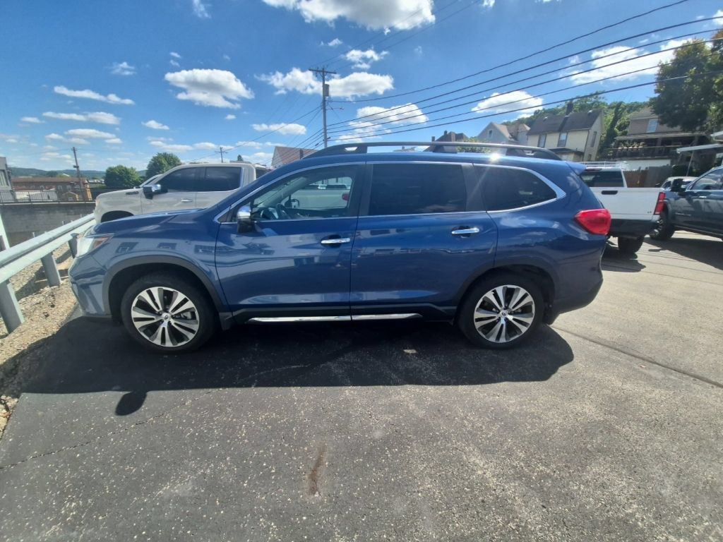Used 2022 Subaru Ascent Touring AWD/4WD image 4