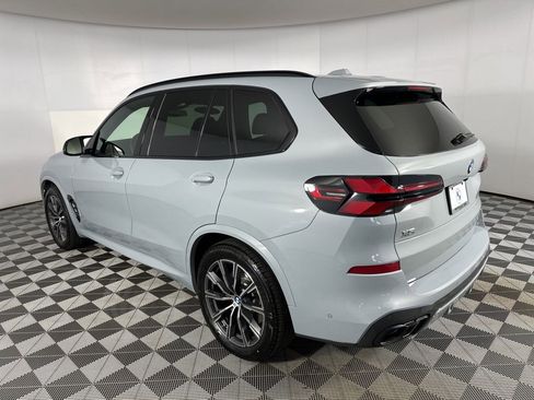 Used 2026 BMW X5 M60i w/ Climate Comfort Package image 24