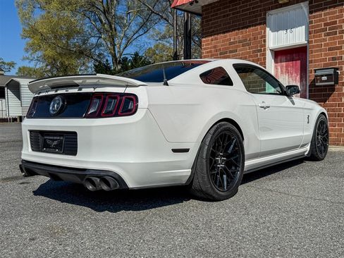 Used 2013 Ford Mustang Shelby GT500 RWD image 33
