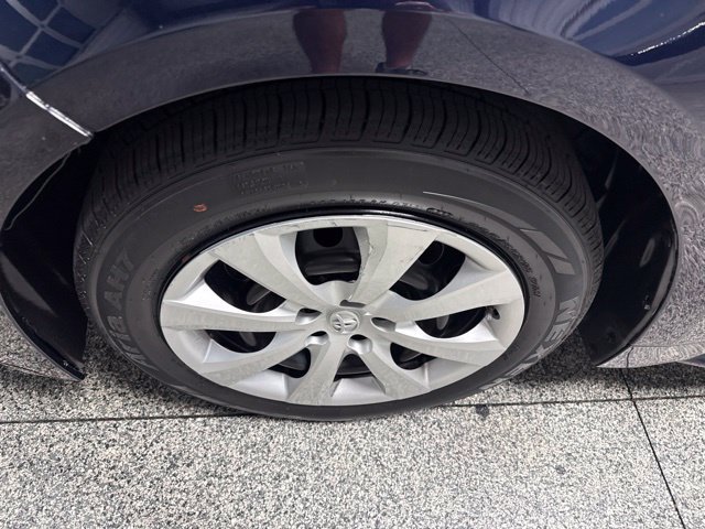 Used 2023 Toyota Corolla LE FWD image 4