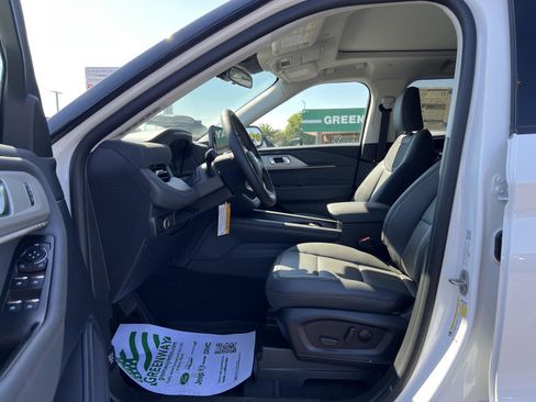 New 2025 Ford Explorer Active w/ Active Comfort Package image 19