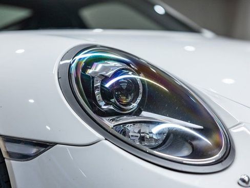 Used 2015 Porsche 911 GT3 w/ Carbon Interior Package RWD image 10