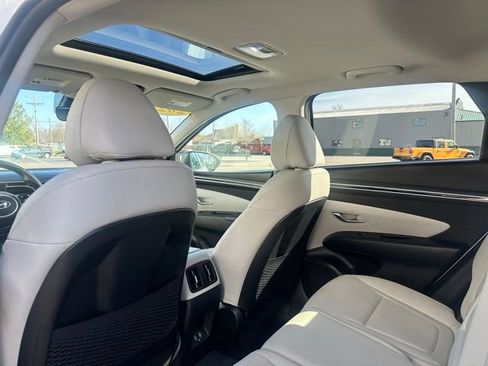 Used 2023 Hyundai Tucson SEL w/ Convenience Package image 15