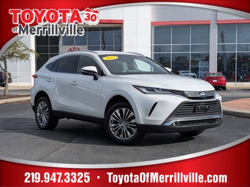 Certified 2024 Toyota Venza XLE AWD/4WD image 1