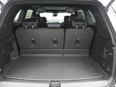 New 2026 Buick Enclave Avenir w/ Super Cruise Package AWD/4WD image 12
