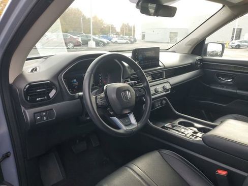 Used 2023 Honda Pilot Elite image 18